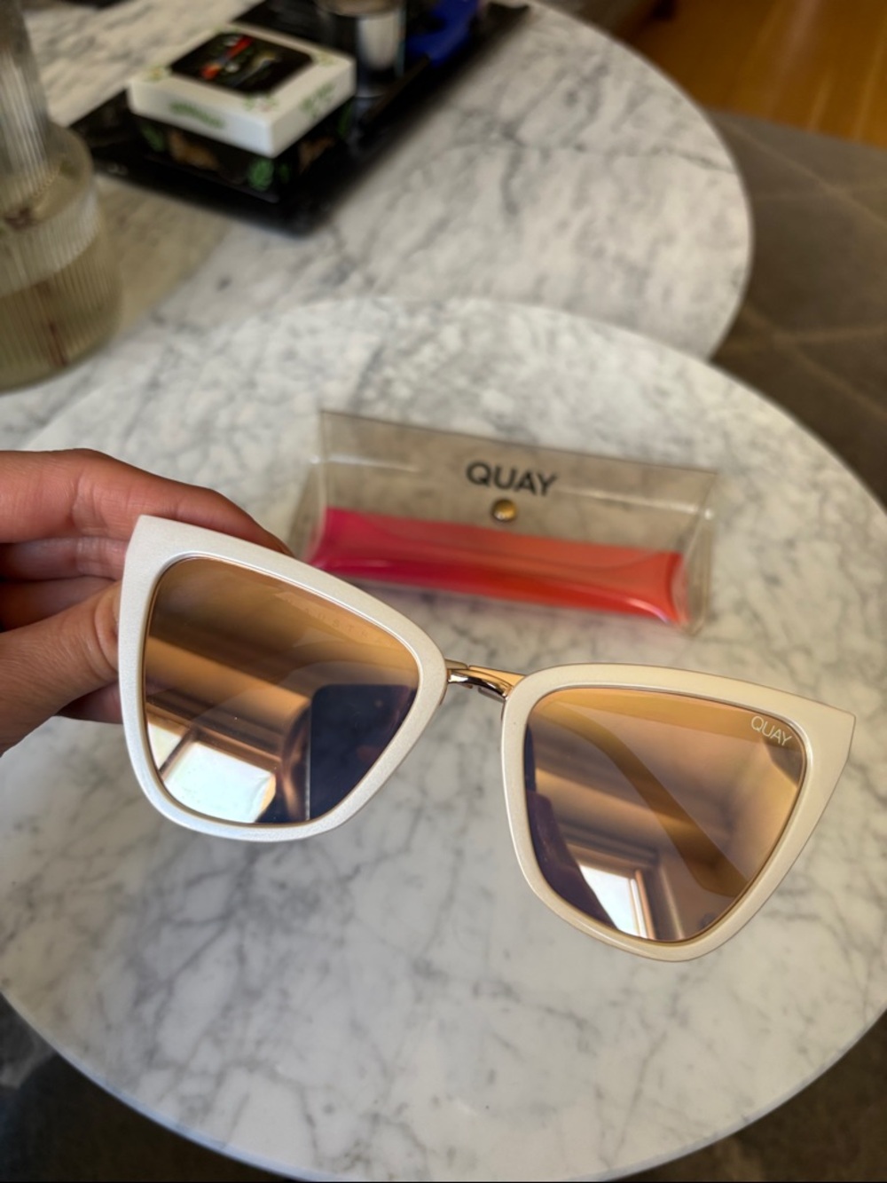 Quay Australia Reina 125 White Cat-Eye Sunglasses with Brown Gradient Lenses